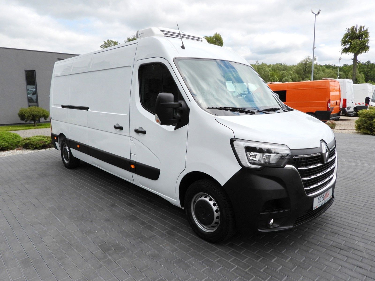 Renault MASTER KÜHLKASTENWAGEN -5*C TEMPOMAT NAVIGATION - شاحنة مُبرّدة للتوصيل: صورة 4 Renault MASTER KÜHLKASTENWAGEN -5*C TEMPOMAT NAVIGATION - شاحنة مُبرّدة للتوصيل: صورة 4