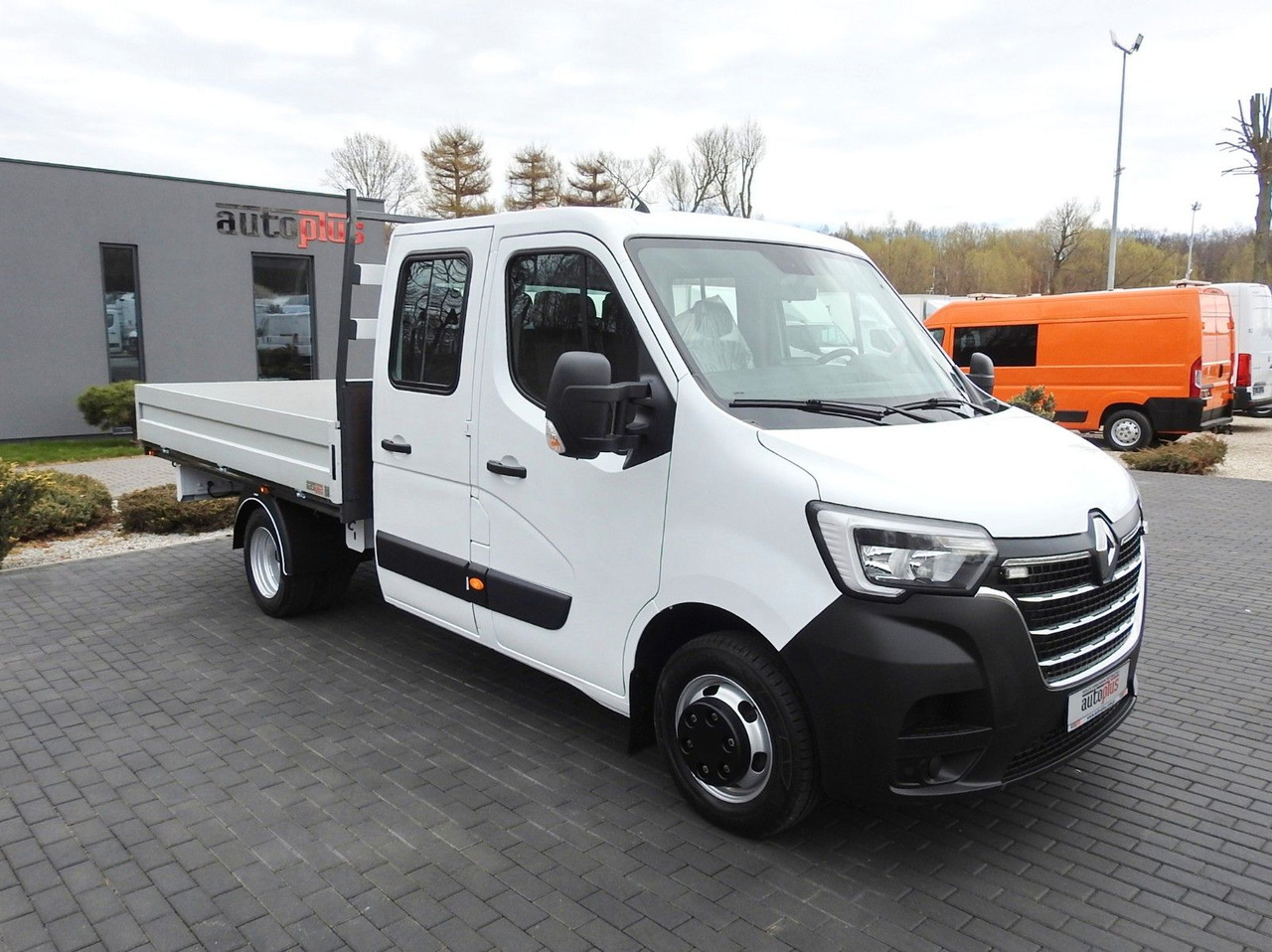 Renault MASTER PRITSCHE DOPPELKABINE DOKA 7 SITZE A/C - شاحنة مفتوحة, الشاحنات الصغيرة كابينة مزدوجة: صورة 3 Renault MASTER PRITSCHE DOPPELKABINE DOKA 7 SITZE A/C - شاحنة مفتوحة, الشاحنات الصغيرة كابينة مزدوجة: صورة 3