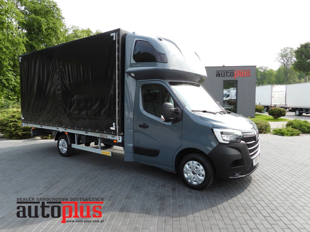 Renault MASTER PRITSCHE PLANE 10 PALETTEN WEBASTO TEMPOM - شاحنة ستارة جانبية: صورة 1 Renault MASTER PRITSCHE PLANE 10 PALETTEN WEBASTO TEMPOM - شاحنة ستارة جانبية: صورة 1