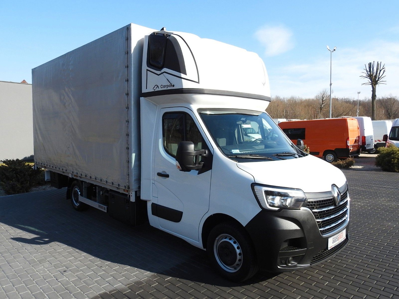 Renault MASTER PRITSCHE PLANE 10 PALETTEN WEBASTO - شاحنة ستارة جانبية: صورة 4 Renault MASTER PRITSCHE PLANE 10 PALETTEN WEBASTO - شاحنة ستارة جانبية: صورة 4