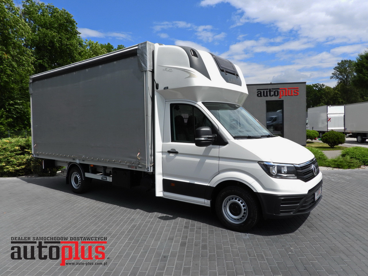 VOLKSWAGEN CRAFTER TARPAULIN 10 PALLETS WEBASTO CRUISE CONTROL AIR CONDITIONING 180HP - شاحنة ستارة جانبية: صورة 1 VOLKSWAGEN CRAFTER TARPAULIN 10 PALLETS WEBASTO CRUISE CONTROL AIR CONDITIONING 180HP - شاحنة ستارة جانبية: صورة 1