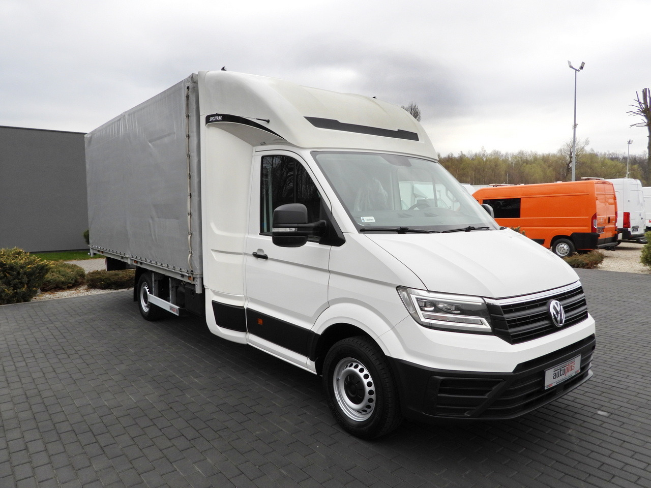VOLKSWAGEN CRAFTER TARPAULIN 10 PALLETS WEBASTO CRUISE CONTROL LED LIGHTS 180HP - شاحنة ستارة جانبية: صورة 4 VOLKSWAGEN CRAFTER TARPAULIN 10 PALLETS WEBASTO CRUISE CONTROL LED LIGHTS 180HP - شاحنة ستارة جانبية: صورة 4