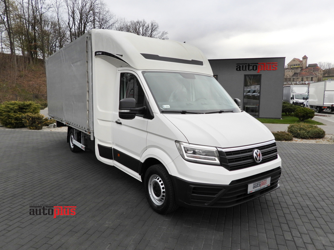 VOLKSWAGEN CRAFTER TARPAULIN 10 PALLETS WEBASTO CRUISE CONTROL LED LIGHTS 180HP - شاحنة ستارة جانبية: صورة 1 VOLKSWAGEN CRAFTER TARPAULIN 10 PALLETS WEBASTO CRUISE CONTROL LED LIGHTS 180HP - شاحنة ستارة جانبية: صورة 1