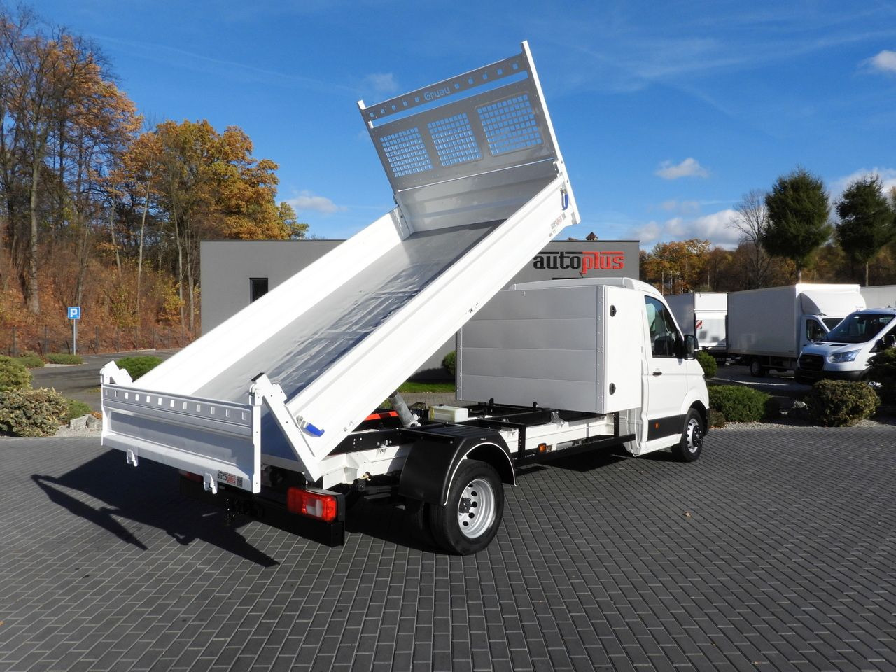 VOLKSWAGEN CRAFTER TIPPER CRUISE CONTROL NAVIGATION TWIN WHEELS AIR CONDITIONING 180HP - قلاب صغير: صورة 3 VOLKSWAGEN CRAFTER TIPPER CRUISE CONTROL NAVIGATION TWIN WHEELS AIR CONDITIONING 180HP - قلاب صغير: صورة 3