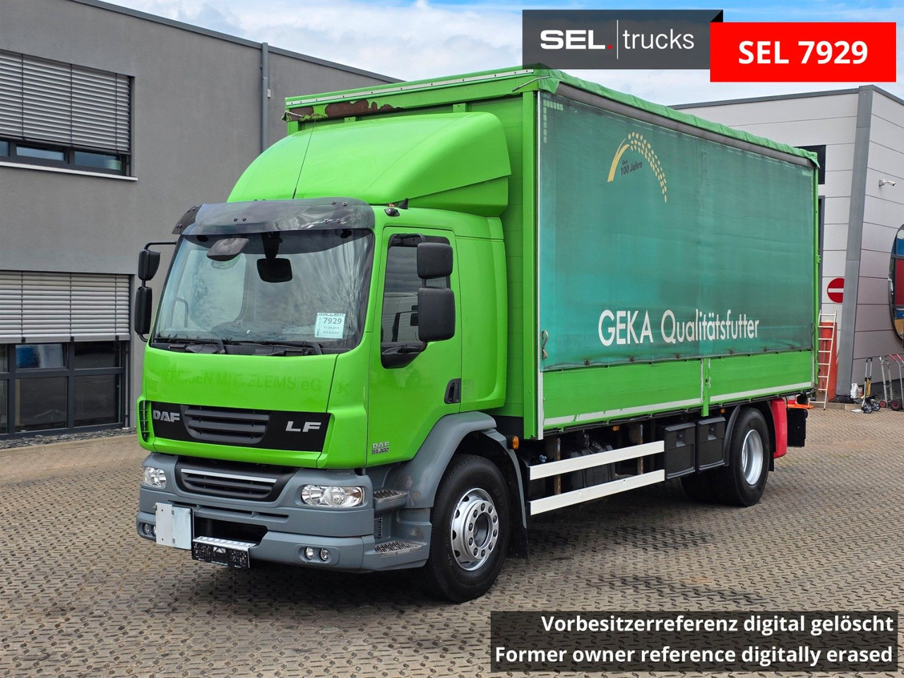 DAF FA LF 55.300 / Ladebordwand + Kofferseite - شاحنة ستارة: صورة 1 DAF FA LF 55.300 / Ladebordwand + Kofferseite - شاحنة ستارة: صورة 1