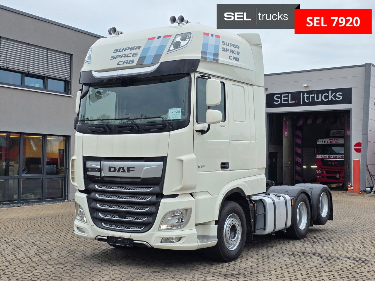 DAF XF 530 FTS / ZF Intarder / 6D - وحدة جر: صورة 1 DAF XF 530 FTS / ZF Intarder / 6D - وحدة جر: صورة 1