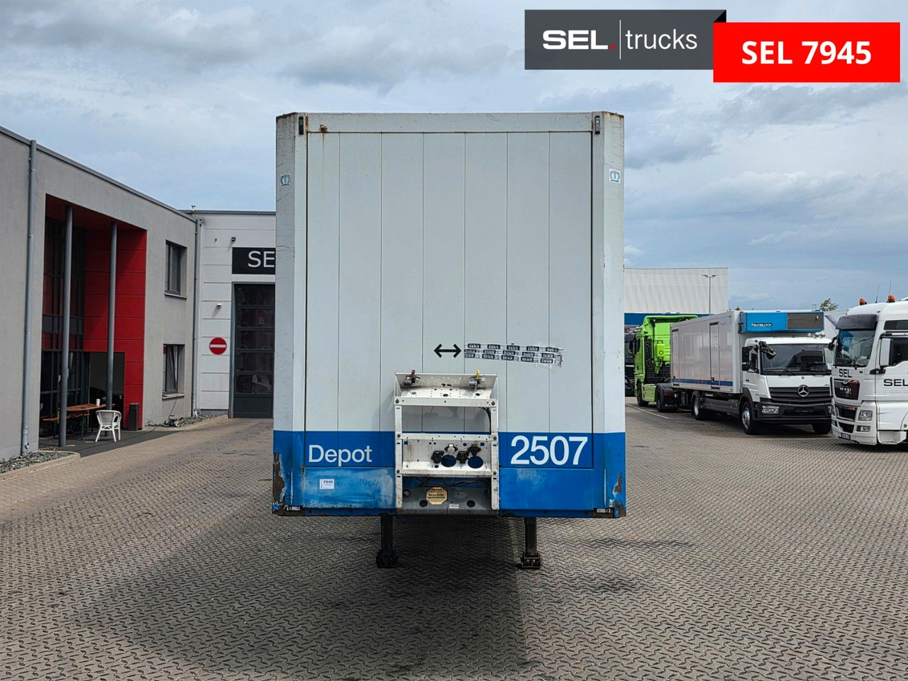 Krone SD / Textil / Liftachse - نصف مقطورة صندوق مغلق: صورة 2 Krone SD / Textil / Liftachse - نصف مقطورة صندوق مغلق: صورة 2