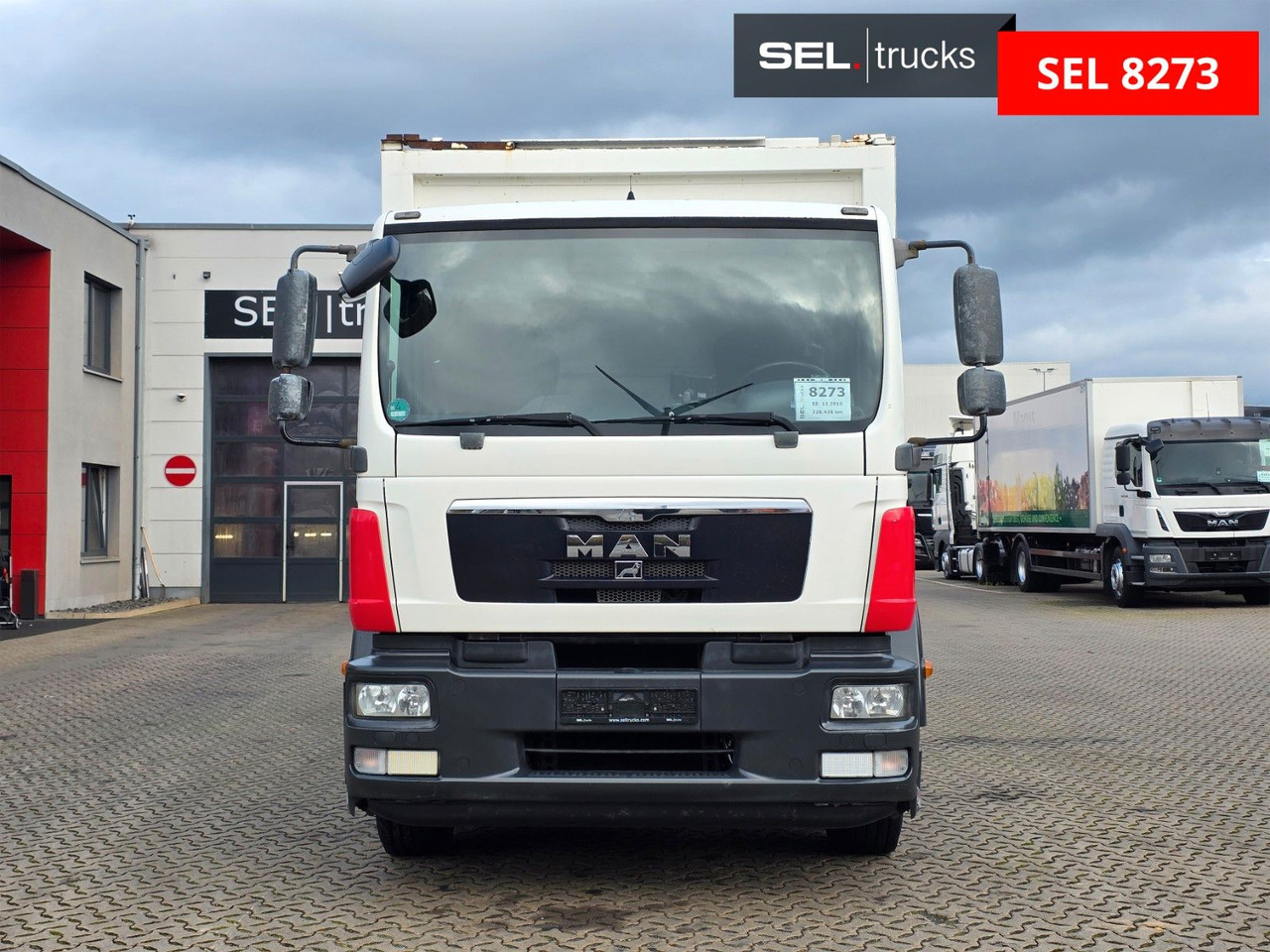 MAN TGM 22.290 6x2-4 LL / Ldbw / Rückfahrk. / Lenkac - شاحنة المشروبات: صورة 2 MAN TGM 22.290 6x2-4 LL / Ldbw / Rückfahrk. / Lenkac - شاحنة المشروبات: صورة 2