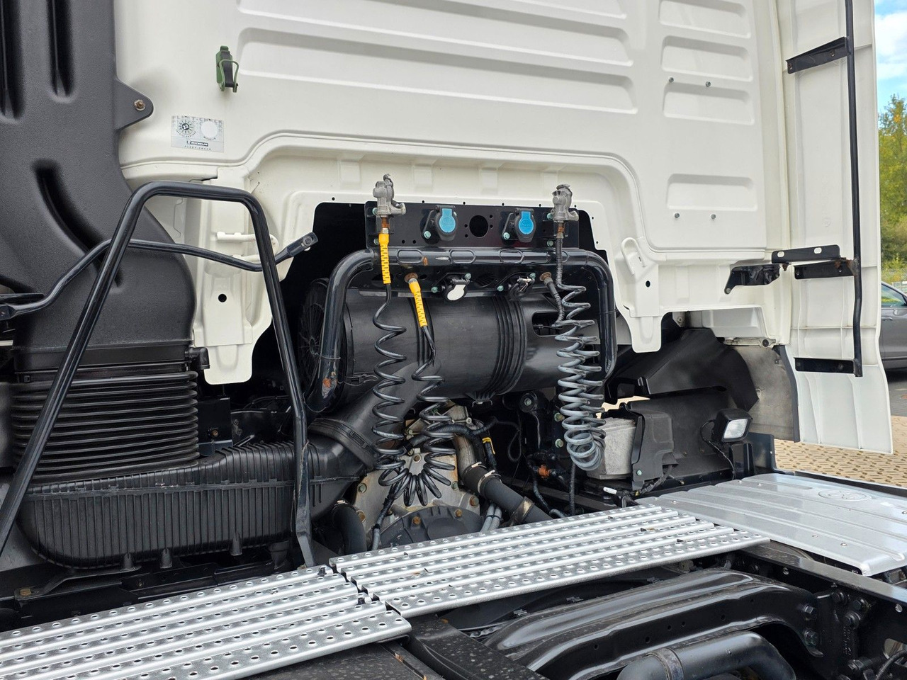 وحدة جر MAN TGX 18.460 4x2 LLS-U / Retarder / 2 Tanks: صورة 15