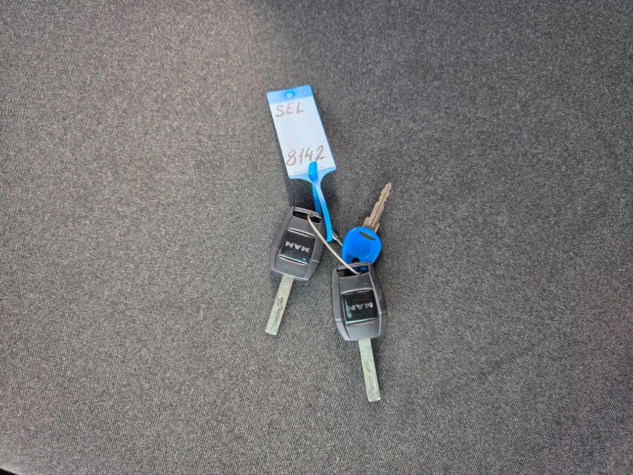 وحدة جر MAN TGX 18.460 4x2 LLS-U / Retarder / 2 Tanks: صورة 44