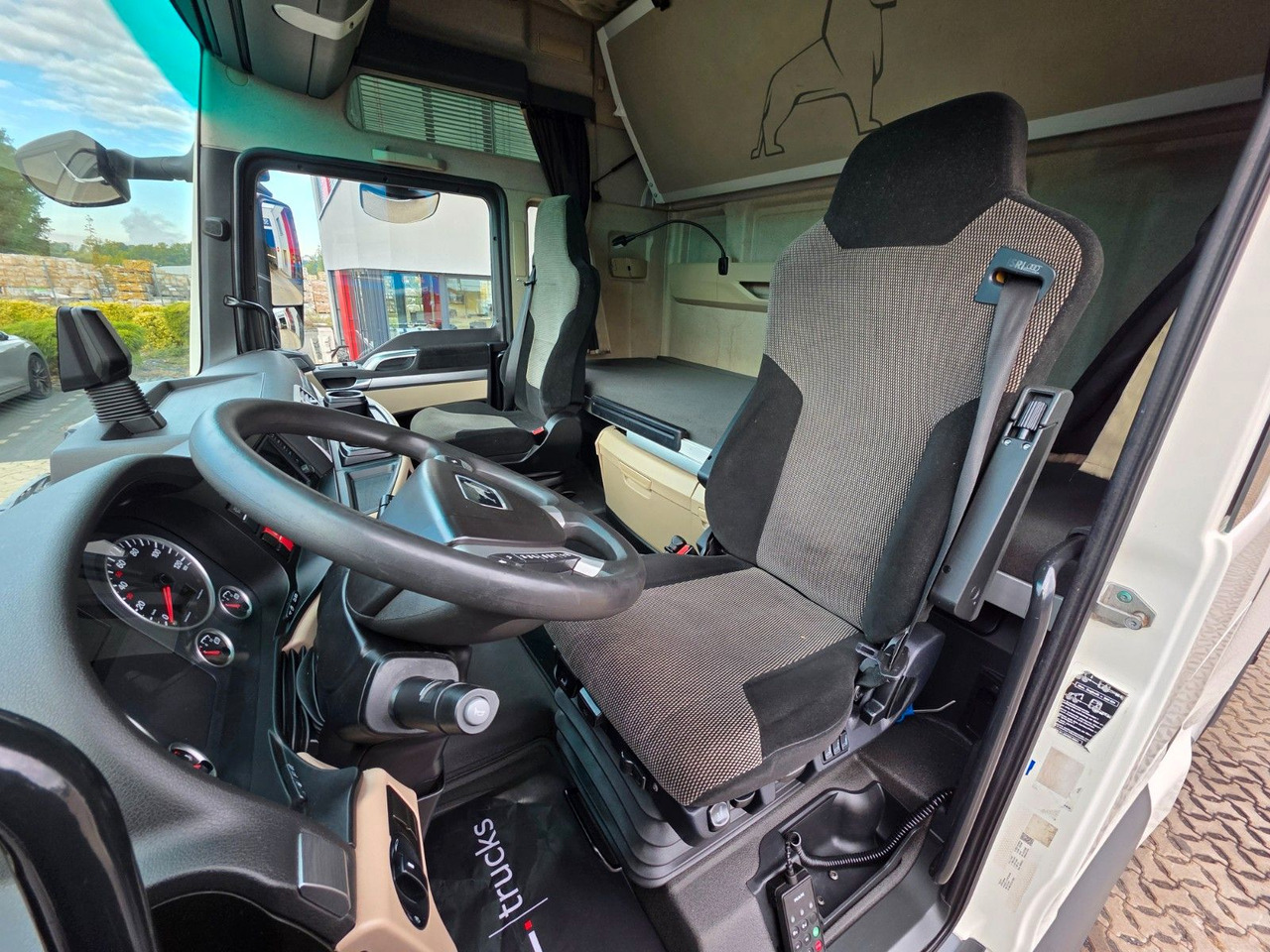 وحدة جر MAN TGX 18.460 4x2 LLS-U / Retarder / 2 Tanks: صورة 29