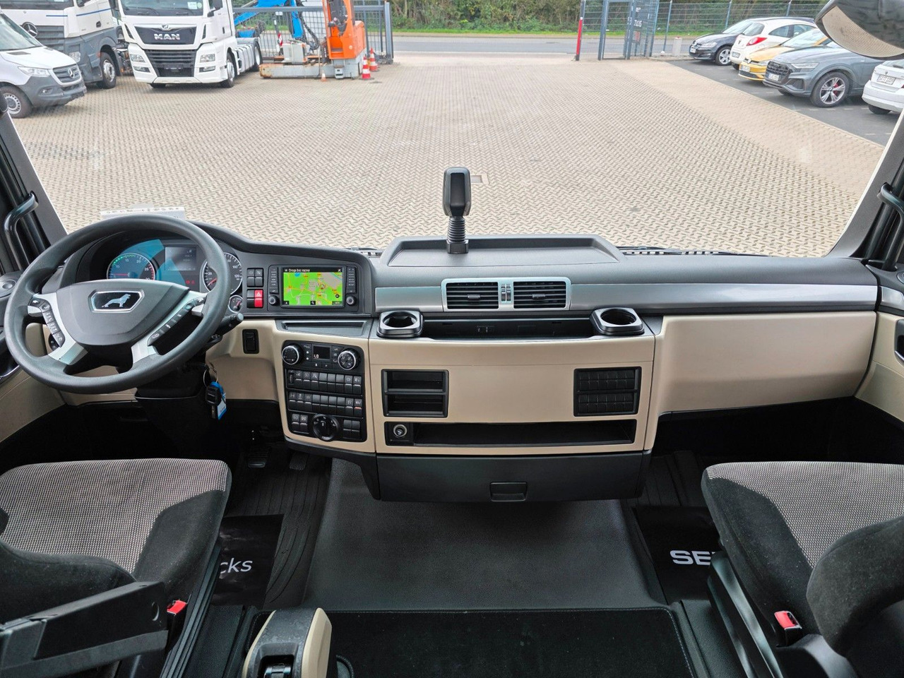 وحدة جر MAN TGX 18.460 4x2 LLS-U / Retarder / 2 Tanks: صورة 37