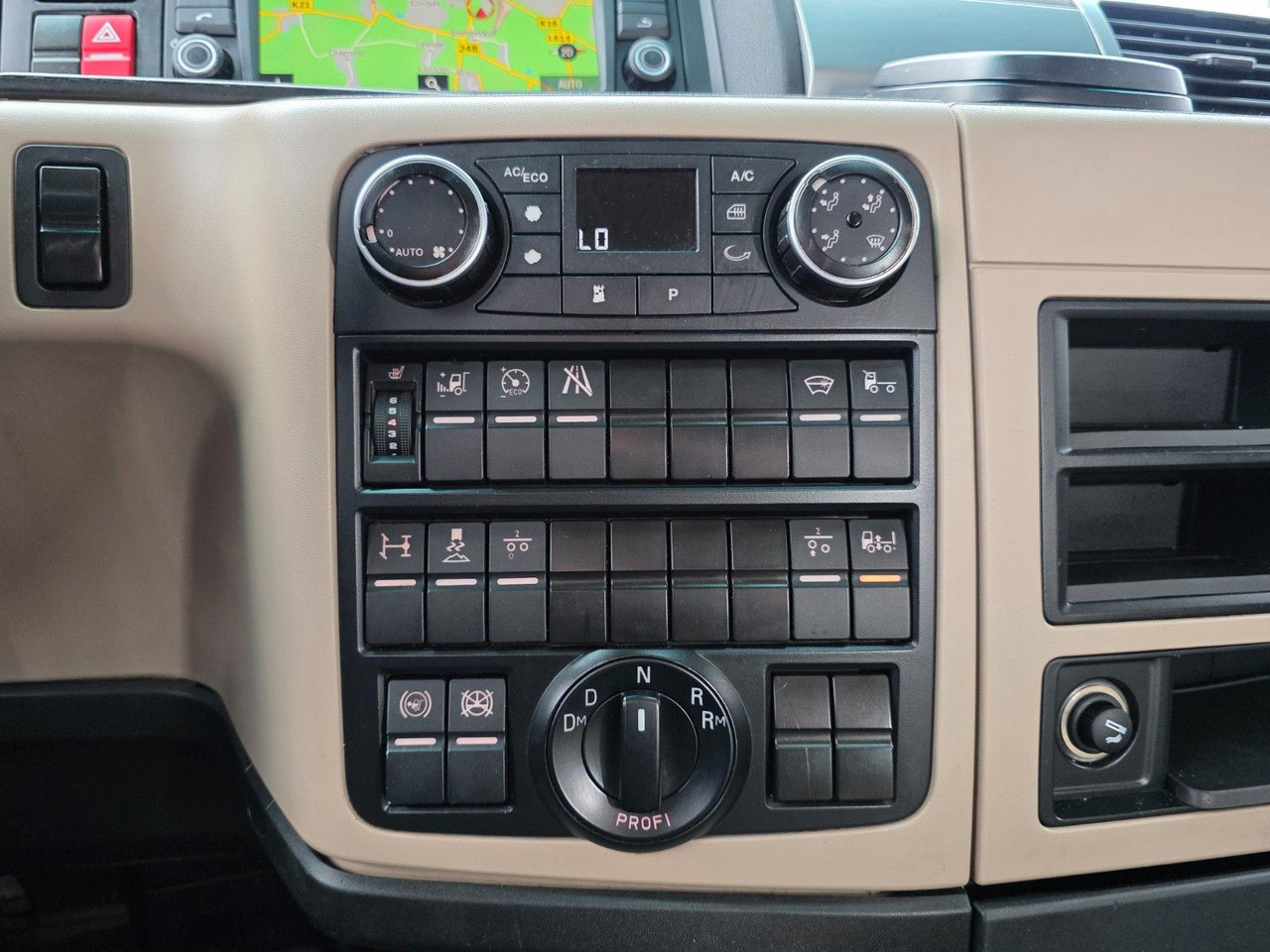 وحدة جر MAN TGX 18.460 4x2 LLS-U / Retarder / 2 Tanks: صورة 43