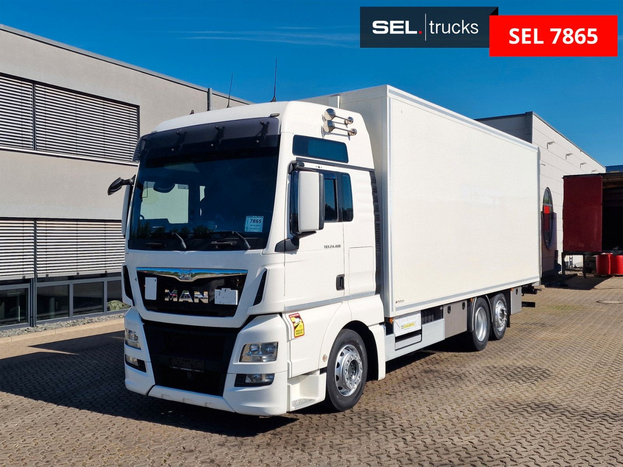 MAN TGX 24.400 6X2-2 LL-U / Intarder / Ldbw / Konvek - شاحنة مقفلة: صورة 2 MAN TGX 24.400 6X2-2 LL-U / Intarder / Ldbw / Konvek - شاحنة مقفلة: صورة 2