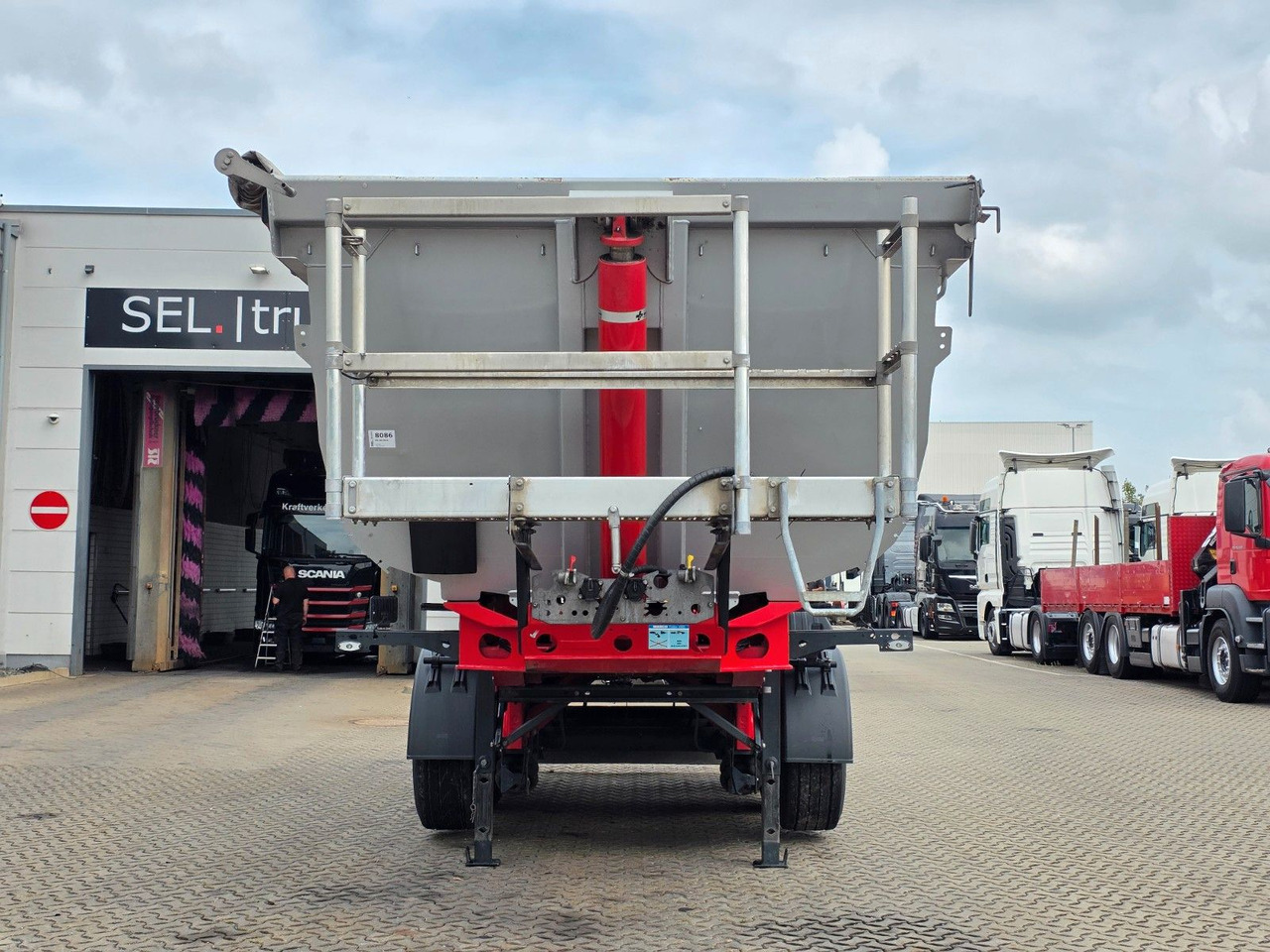 Meiller KISA3 / Alu-Felgen / Liftachse - قلابة نصف مقطورة نصف مقطورة قلابة: صورة 3 Meiller KISA3 / Alu-Felgen / Liftachse - قلابة نصف مقطورة نصف مقطورة قلابة: صورة 3