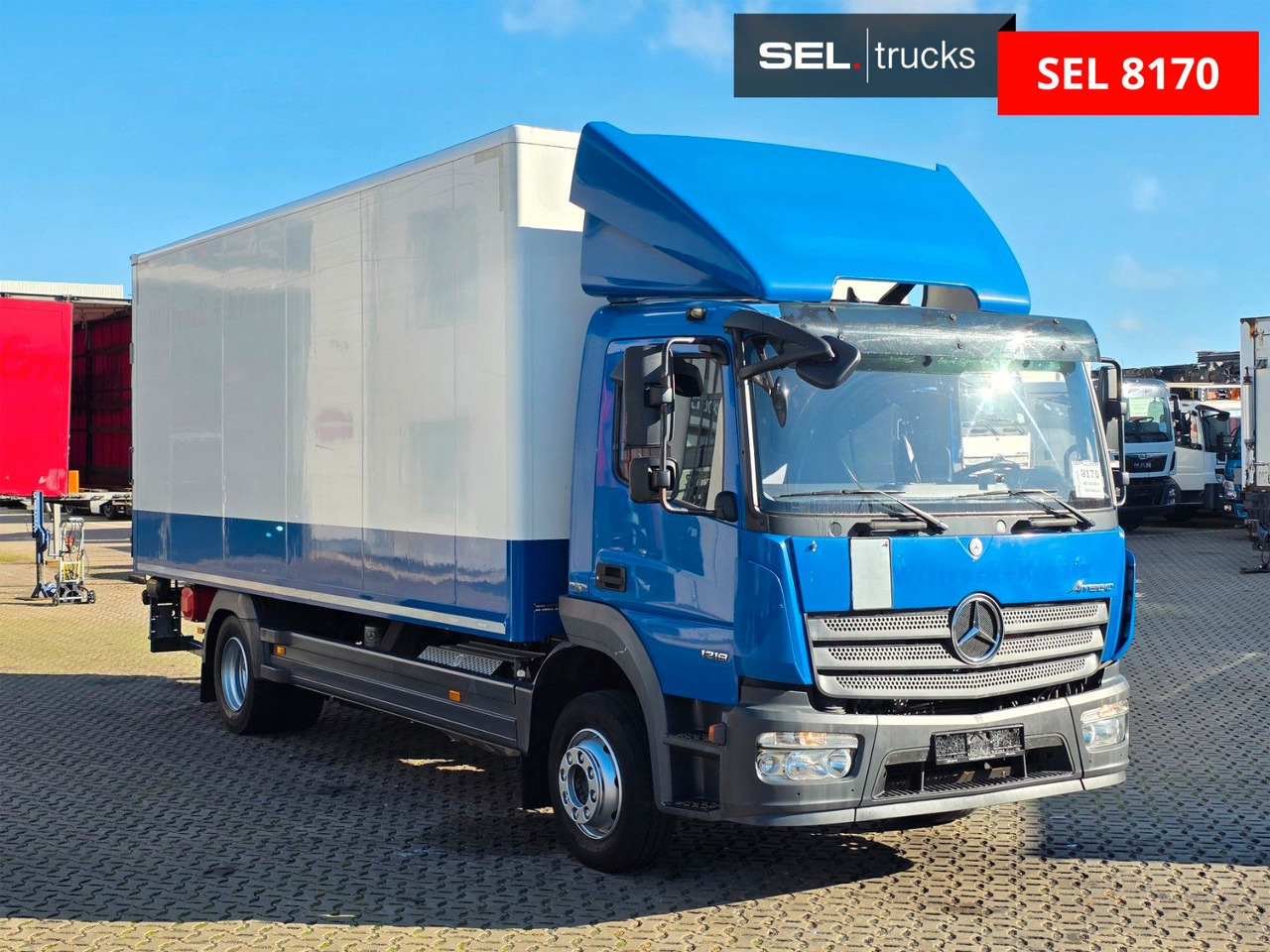 Mercedes-Benz Atego 1218 / Ladebordwand - شاحنة مقفلة: صورة 3 Mercedes-Benz Atego 1218 / Ladebordwand - شاحنة مقفلة: صورة 3
