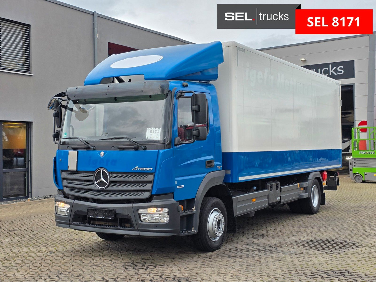Mercedes-Benz Atego 1221 / Ladebordwand - شاحنة مقفلة: صورة 1 Mercedes-Benz Atego 1221 / Ladebordwand - شاحنة مقفلة: صورة 1