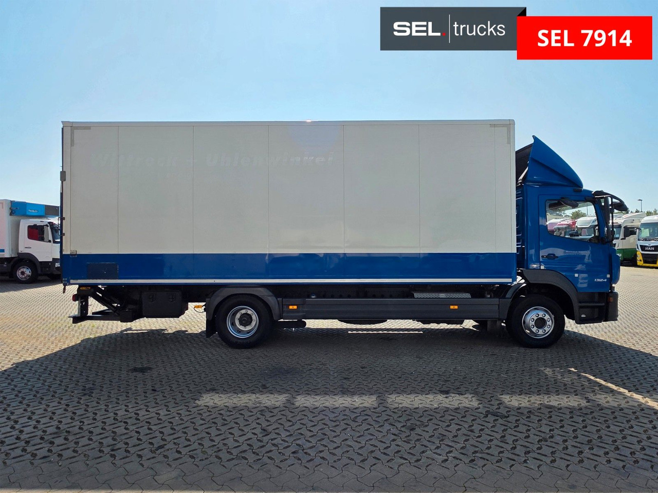 Mercedes-Benz Atego 1324 / Ladebordwand - شاحنة مقفلة: صورة 4 Mercedes-Benz Atego 1324 / Ladebordwand - شاحنة مقفلة: صورة 4