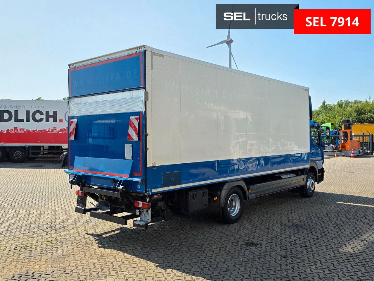 Mercedes-Benz Atego 1324 / Ladebordwand - شاحنة مقفلة: صورة 5 Mercedes-Benz Atego 1324 / Ladebordwand - شاحنة مقفلة: صورة 5