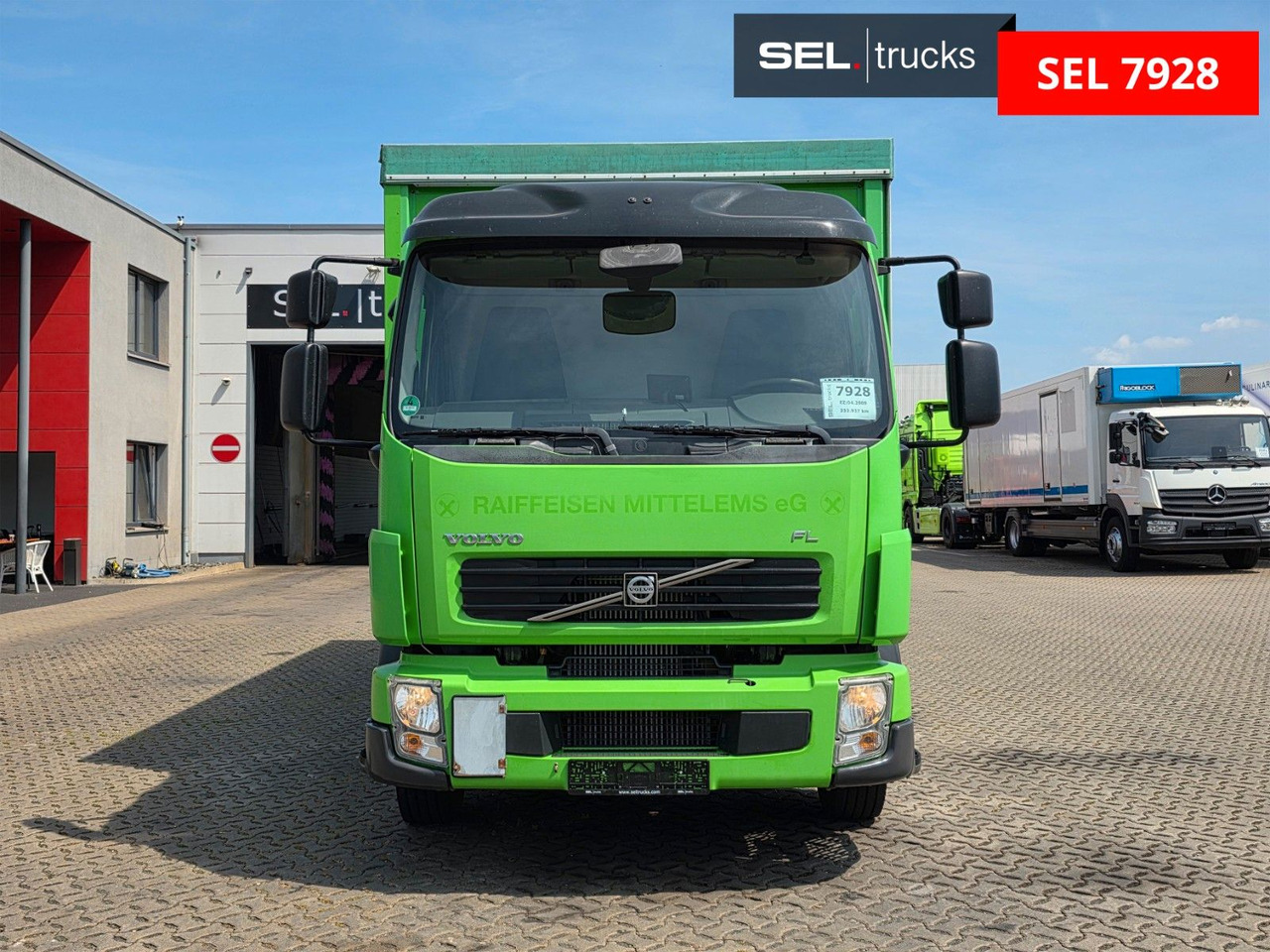Volvo FL 240 - شاحنة ستارة: صورة 2 Volvo FL 240 - شاحنة ستارة: صورة 2