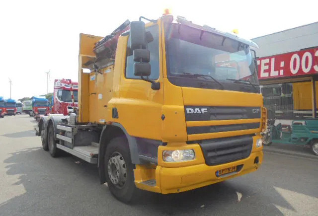 DAF 75.240 75 240 6X2 - شاحنة النفايات: صورة 2 DAF 75.240 75 240 6X2 - شاحنة النفايات: صورة 2