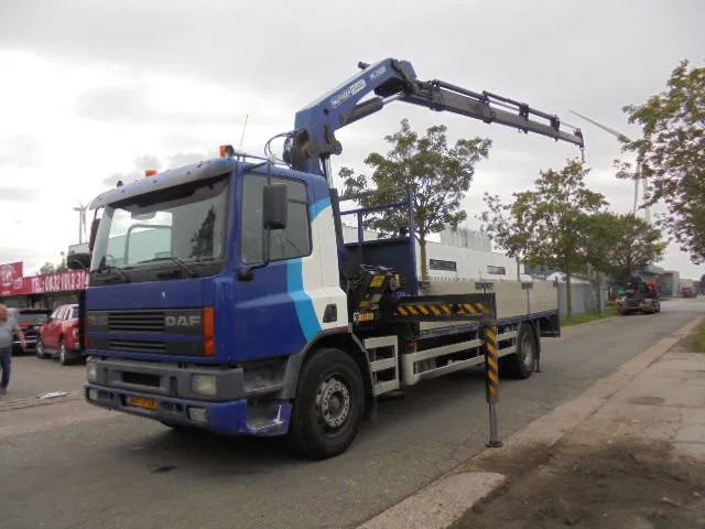 DAF 75.270 4X2 NL TRUCK - شاحنة كرين: صورة 1 DAF 75.270 4X2 NL TRUCK - شاحنة كرين: صورة 1