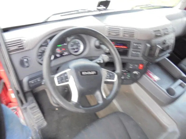 DAF CF 410 52 UNITS IN STOCK NL TREKKERS - وحدة جر: صورة 5 DAF CF 410 52 UNITS IN STOCK NL TREKKERS - وحدة جر: صورة 5