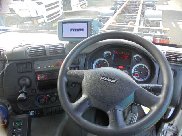 شاحنة النفايات DAF FAN CF250 6X2 EEV: صورة 7 شاحنة النفايات DAF FAN CF250 6X2 EEV: صورة 7