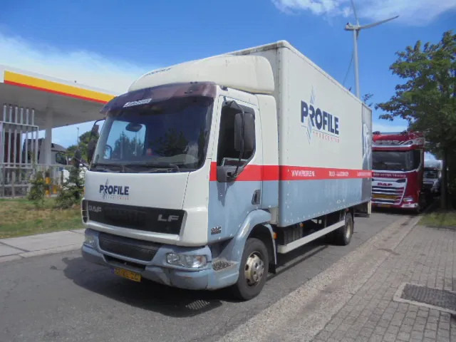 DAF LF 45 150 NL TRUCK SERVICE TRUCK MET COMPRESSOR - شاحنة مقفلة: صورة 1 DAF LF 45 150 NL TRUCK SERVICE TRUCK MET COMPRESSOR - شاحنة مقفلة: صورة 1