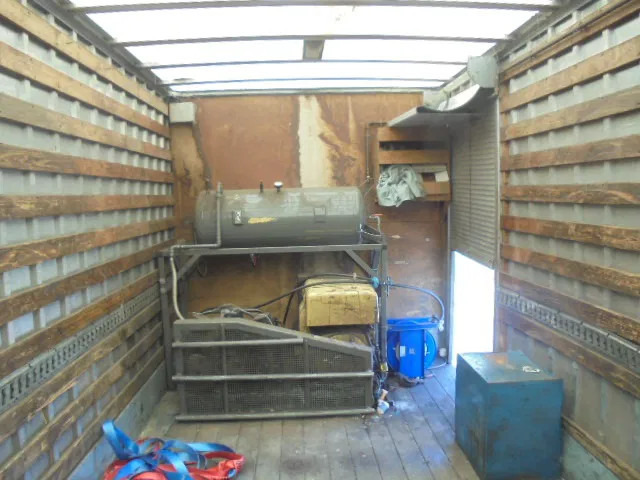 DAF LF 45 150 NL TRUCK SERVICE TRUCK MET COMPRESSOR - شاحنة مقفلة: صورة 4 DAF LF 45 150 NL TRUCK SERVICE TRUCK MET COMPRESSOR - شاحنة مقفلة: صورة 4