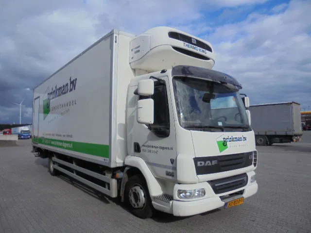 DAF LF 45 210 NL TRUCK - شاحنة الفريزر: صورة 3 DAF LF 45 210 NL TRUCK - شاحنة الفريزر: صورة 3