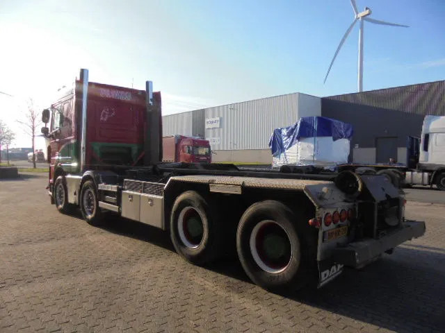 DAF XF 105 410 FAD 8X4 STEEL SUSPENSION - شاحنة ذات خطاف: صورة 5 DAF XF 105 410 FAD 8X4 STEEL SUSPENSION - شاحنة ذات خطاف: صورة 5