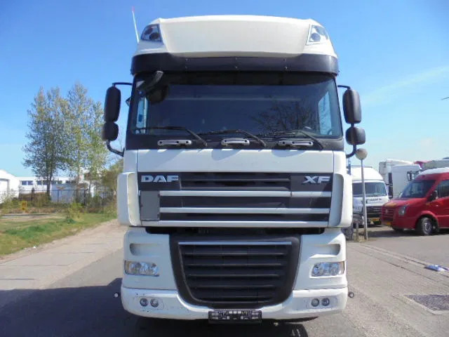 DAF XF 105.460 SUPERSPACE - وحدة جر: صورة 2 DAF XF 105.460 SUPERSPACE - وحدة جر: صورة 2