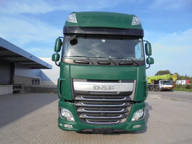 DAF XF 106.460 SUPER SPACE CAB DAF XF 106.460 SUPER SPACE CAB: صورة 11 DAF XF 106.460 SUPER SPACE CAB DAF XF 106.460 SUPER SPACE CAB: صورة 11