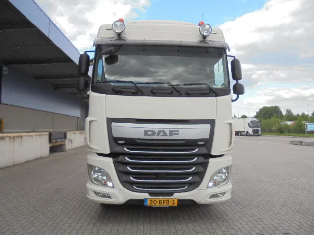DAF XF 440 NL TRUCK - وحدة جر: صورة 2 DAF XF 440 NL TRUCK - وحدة جر: صورة 2