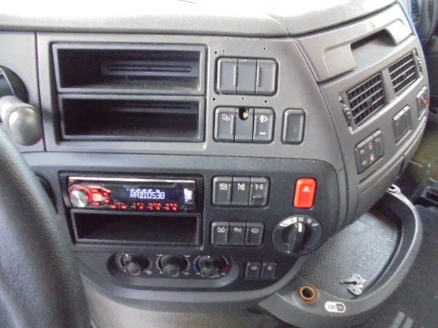 وحدة جر DAF XF 440 SPACE CAB: صورة 10