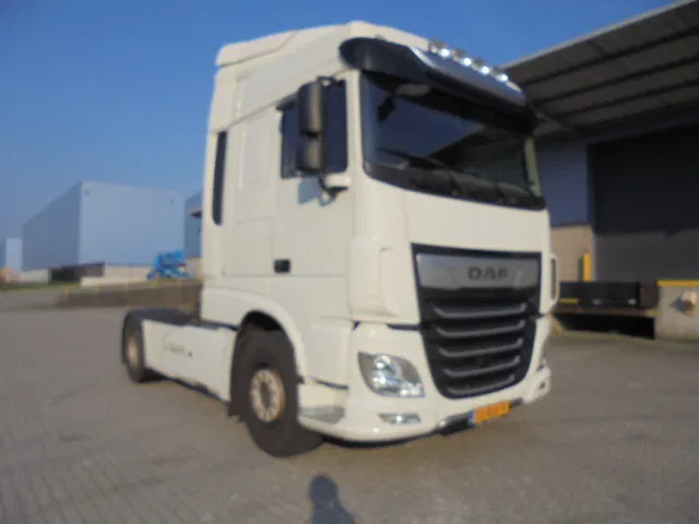 DAF XF 450 - وحدة جر: صورة 3 DAF XF 450 - وحدة جر: صورة 3