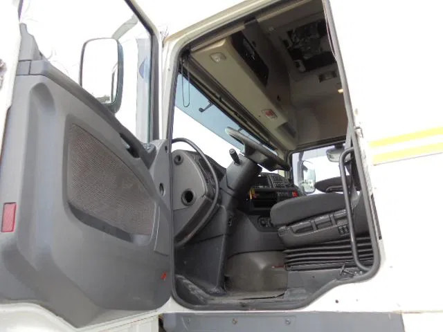 وحدة جر DAF XF 460: صورة 9