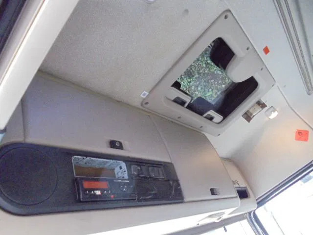 وحدة جر DAF XF 460: صورة 14