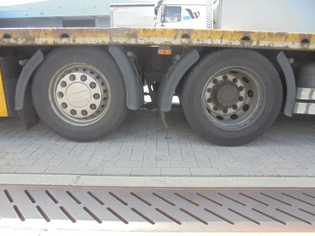 DAF XF 510 FAR 6X2 - شاحنات مسطحة: صورة 4 DAF XF 510 FAR 6X2 - شاحنات مسطحة: صورة 4