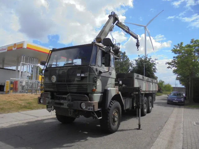 DAF YHZ 2300 6X6 + HIAB CRANE - شاحنات مسطحة, شاحنة كرين: صورة 1 DAF YHZ 2300 6X6 + HIAB CRANE - شاحنات مسطحة, شاحنة كرين: صورة 1