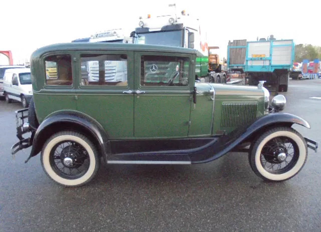 هاتشباك Ford A A: صورة 13