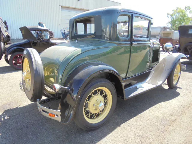 Ford A COUPE A COUPE - كوبيه: صورة 5 Ford A COUPE A COUPE - كوبيه: صورة 5