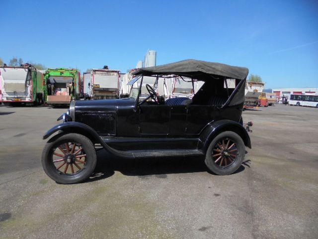 Ford Model T OPEN TOURER - كابريوليه: صورة 3 Ford Model T OPEN TOURER - كابريوليه: صورة 3