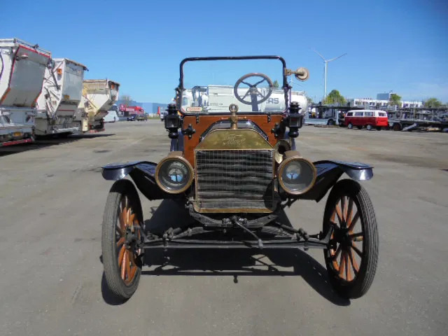 Ford Model T SPEEDSTER - كابريوليه: صورة 2 Ford Model T SPEEDSTER - كابريوليه: صورة 2