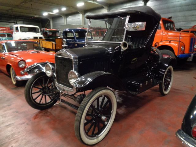 Ford T T RUNABOUT - كابريوليه: صورة 1 Ford T T RUNABOUT - كابريوليه: صورة 1