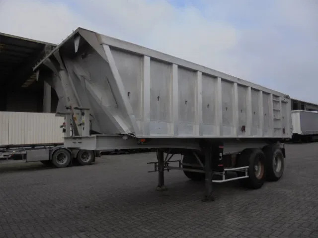 GT Trailers DF33C11A BENALU - قلابة نصف مقطورة نصف مقطورة قلابة: صورة 1 GT Trailers DF33C11A BENALU - قلابة نصف مقطورة نصف مقطورة قلابة: صورة 1
