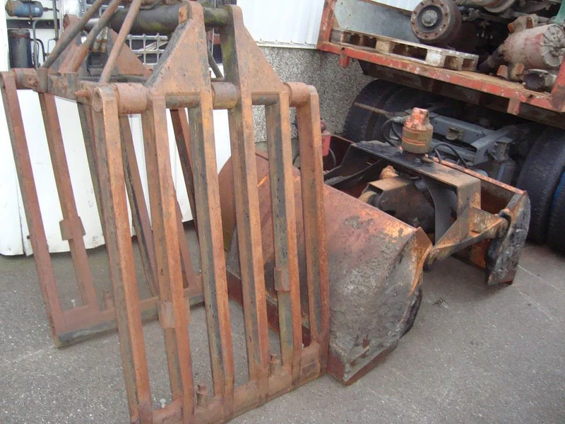 Hiab ALLTYPE YEARS AND PRICES HIAB PALFINGER HMF ATLAS KENNIS EFFER COPMA - ونش كرين: صورة 5 Hiab ALLTYPE YEARS AND PRICES HIAB PALFINGER HMF ATLAS KENNIS EFFER COPMA - ونش كرين: صورة 5
