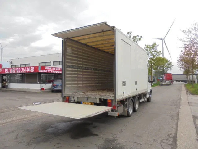 Iveco Daily 40 C14 HPI TREKKER OPLEGGER - شاحنة مغلقة الصندوق, الشاحنات الصغيرة كابينة مزدوجة: صورة 4 Iveco Daily 40 C14 HPI TREKKER OPLEGGER - شاحنة مغلقة الصندوق, الشاحنات الصغيرة كابينة مزدوجة: صورة 4