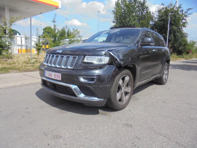 Jeep Grand Cherokee 4X4 SUMMIT EDITION 3.0 LTR V6 - سيارة دفع رباعي: صورة 1 Jeep Grand Cherokee 4X4 SUMMIT EDITION 3.0 LTR V6 - سيارة دفع رباعي: صورة 1